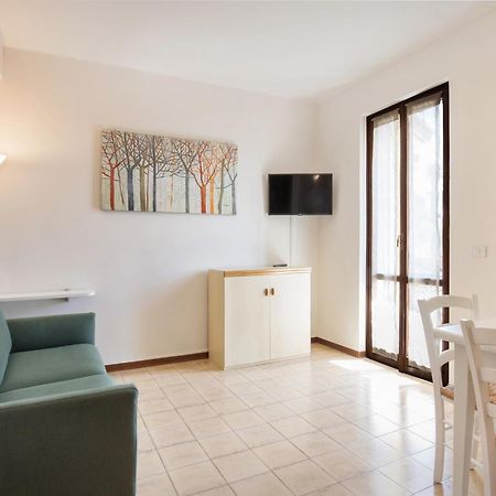 Apartment Rosa Cinderella Lazise Exterior foto